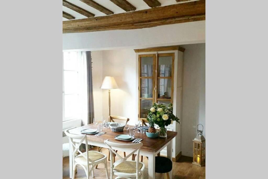 Une Pause Chez Julien, Appartement Lumineux Et Idealement Situe! Honfleur Kültér fotó